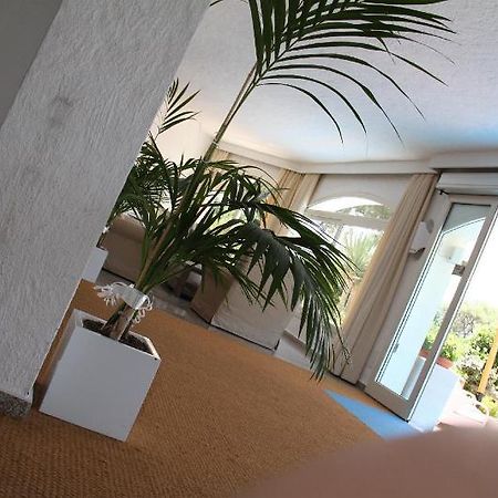 Hotel Tre Botti Baja Sardinia Eksteriør billede